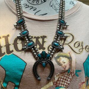 Costume squash blossum